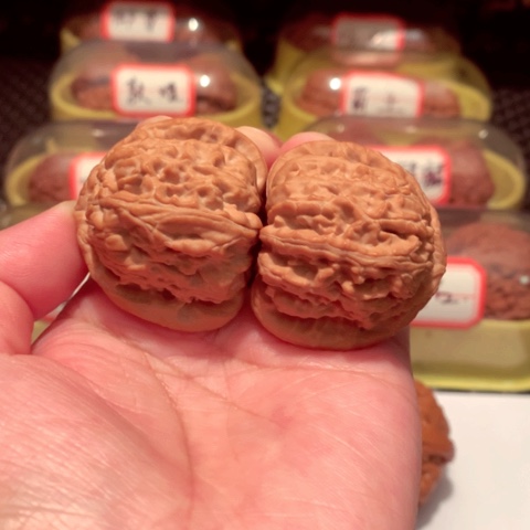 吊坠文玩核桃小****～三角白