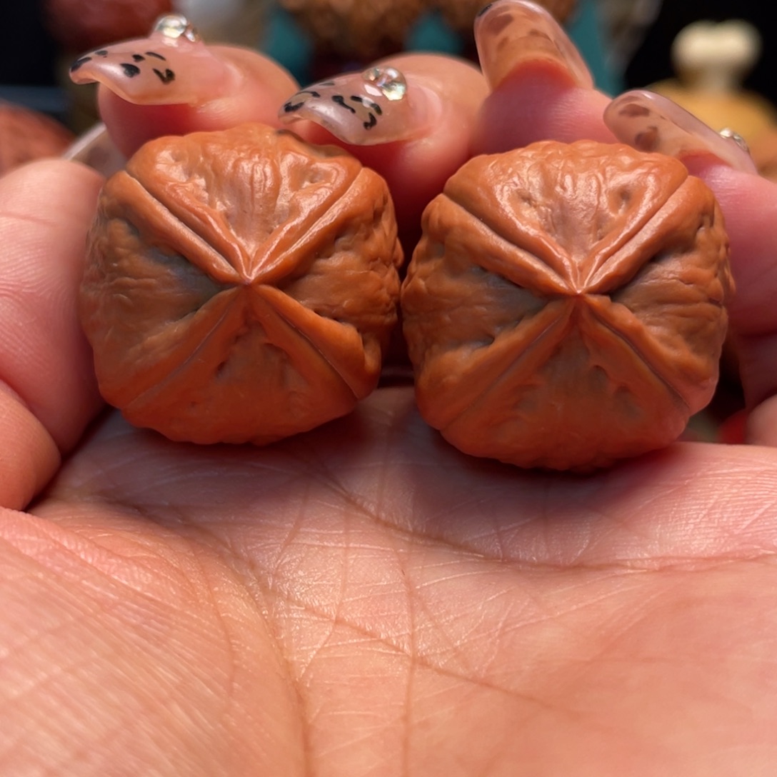 把件文玩核桃四棱