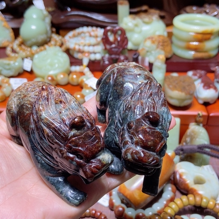 岫岩河磨玉（透闪石质玉）把件未镶嵌