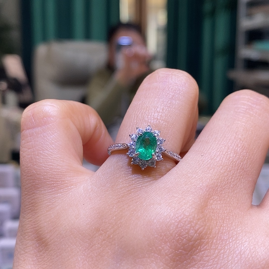 戒指祖母绿银S925镶嵌天然祖母绿