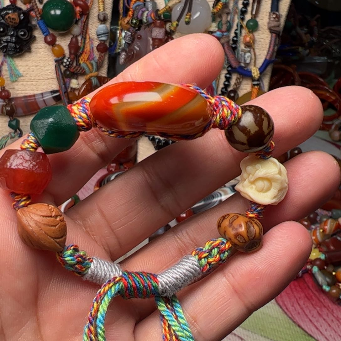 玛瑙/玉髓颈饰未镶嵌