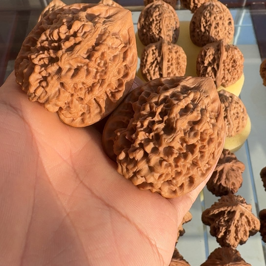 俊***俊核桃文玩核桃官帽45