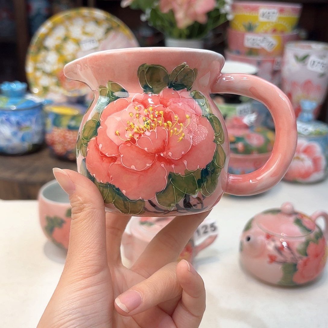 瓷片兔兔好可爱啊我