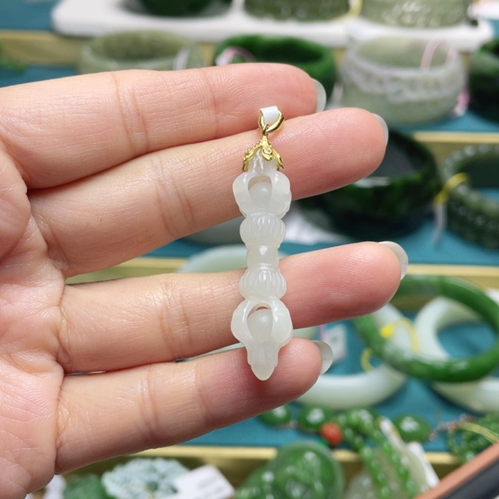 和田玉吊坠银S925镶嵌