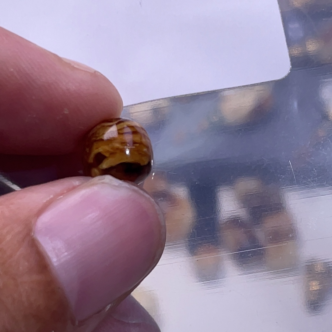 來***ㅤ琥珀未镶嵌裸石蜜蜡