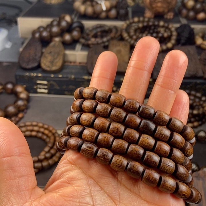 沉香手串我*我越南芽庄富森红土