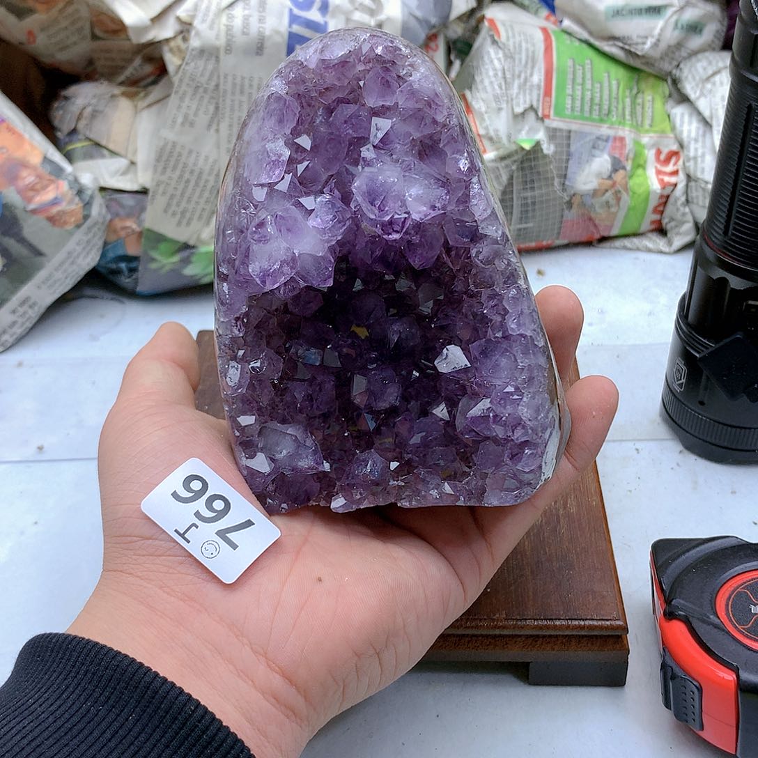 紫晶大型摆件（非配饰）未镶嵌