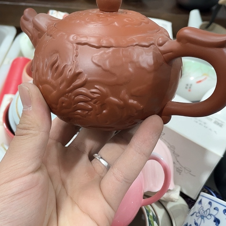 陶瓷茶具全部清清完回家过年