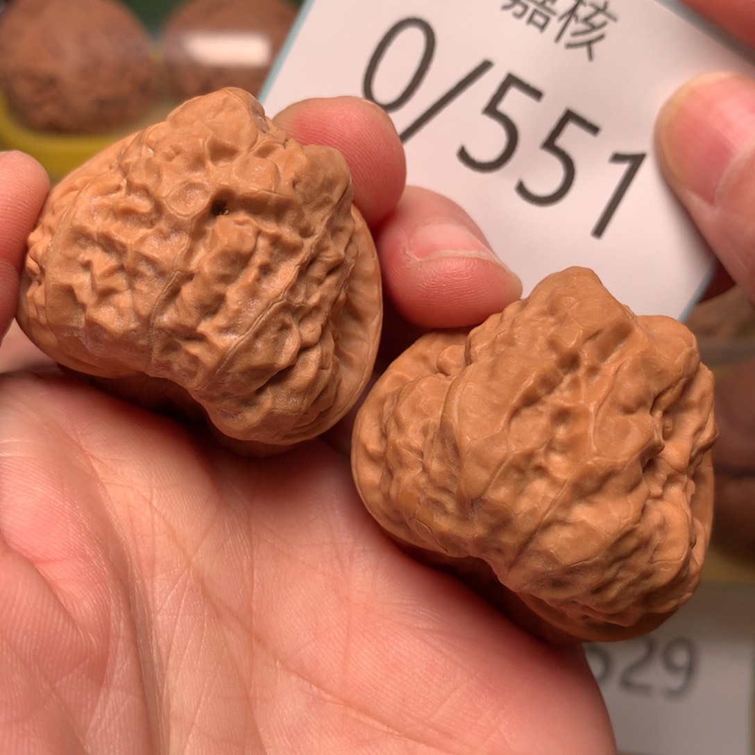 文玩核桃把件红皮开背蛙38