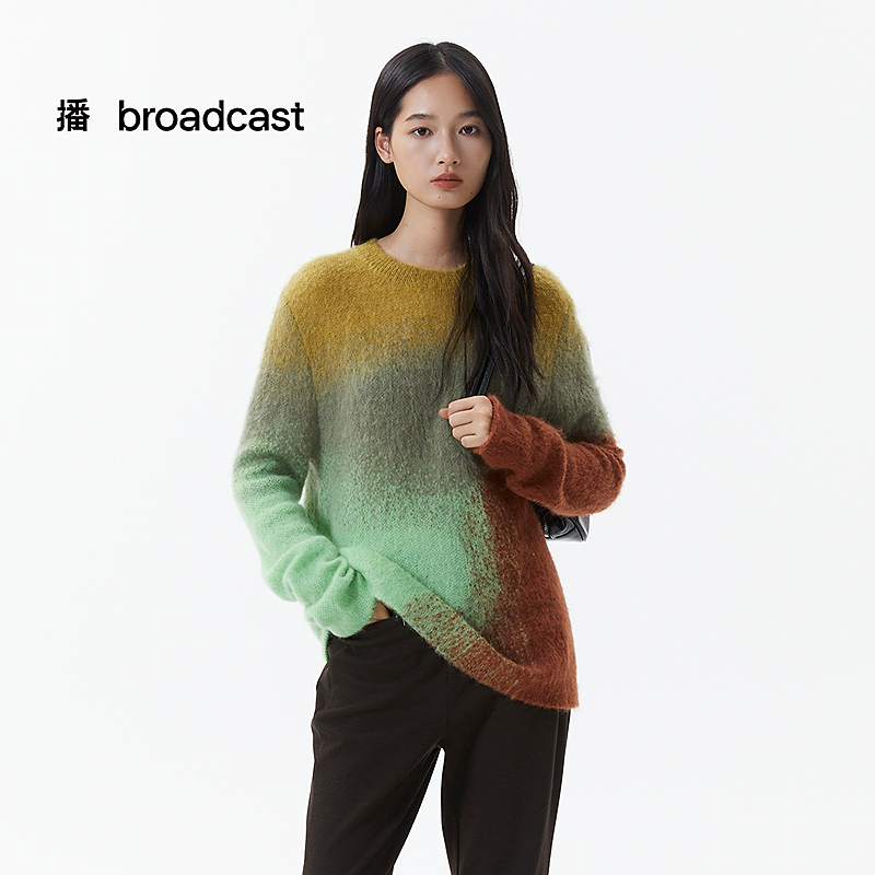 播25年冬季新品彩色拼接垂感圆领毛针织衫DDS4SD5208