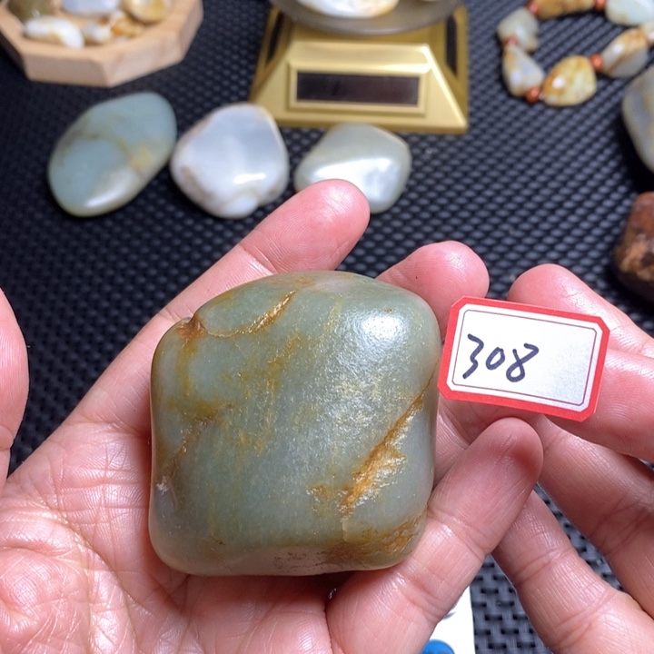 未镶嵌和田玉把件308