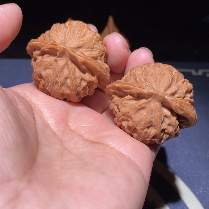 文玩核桃吊坠宫灯