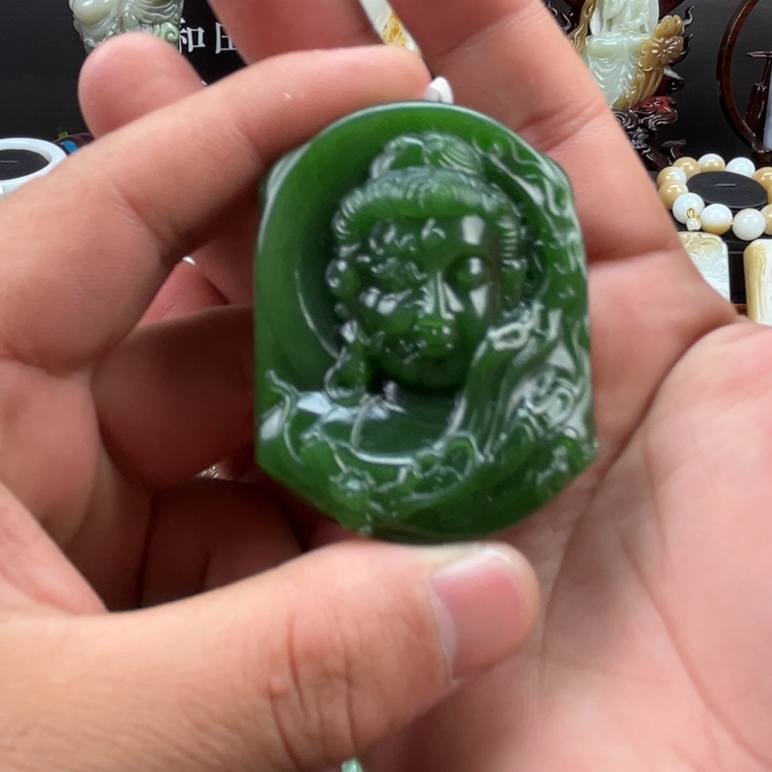 和田玉未镶嵌挂件