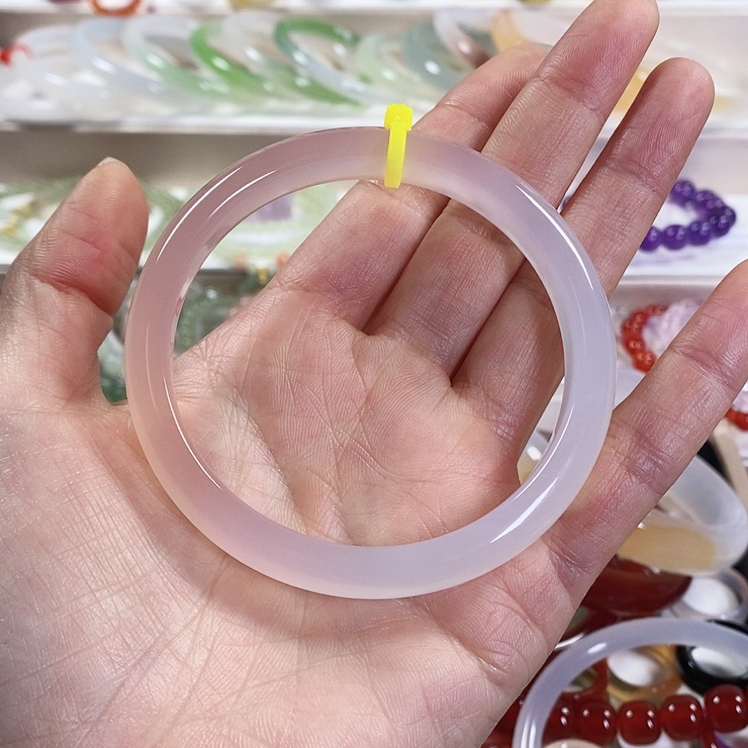 圣***.玛瑙/玉髓未镶嵌手镯