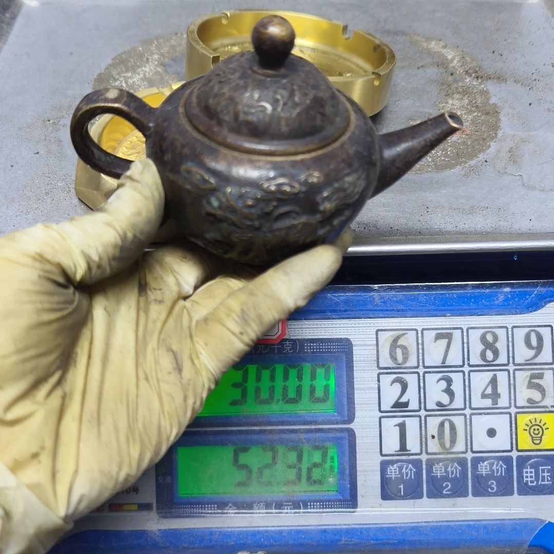 褚****峰铜器，40888888888