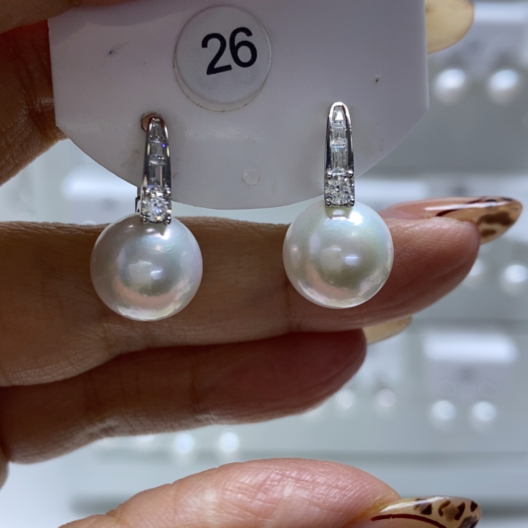 淡水珍珠银S925镶嵌耳饰