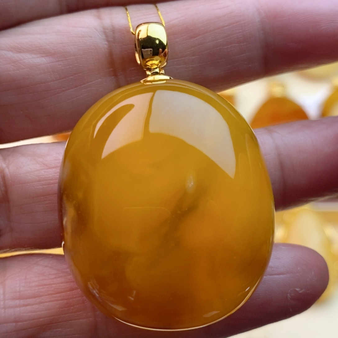 琥珀颈饰银S925镀金镶嵌