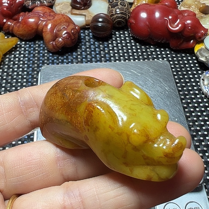 和田玉（糖玉）未镶嵌挂件