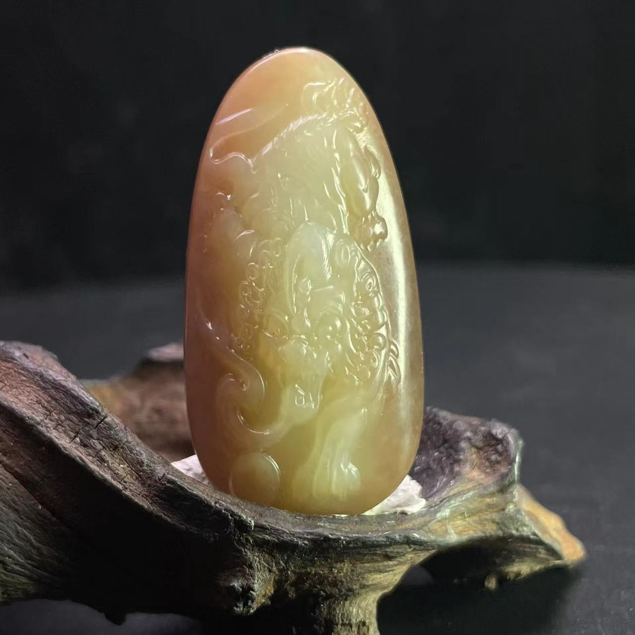 A694 和田玉吊坠 626060