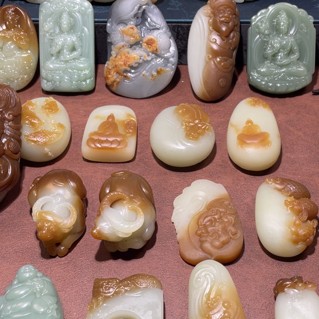 和田玉未镶嵌挂件