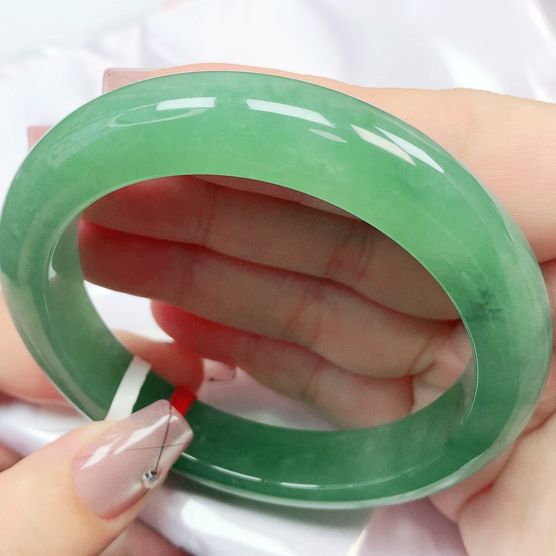 翡翠未镶嵌手镯天然缅甸翡翠A货612