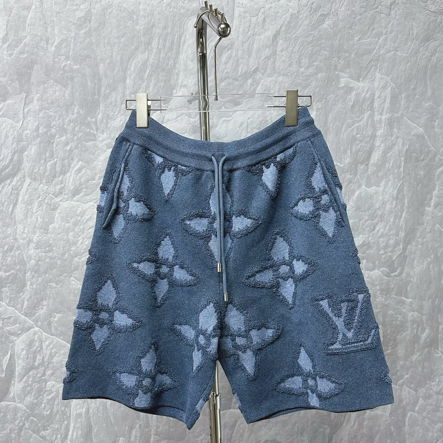 未使用 LouisVuitton/路易威登 SS25四叶草提花抽绳短裤L码P02076