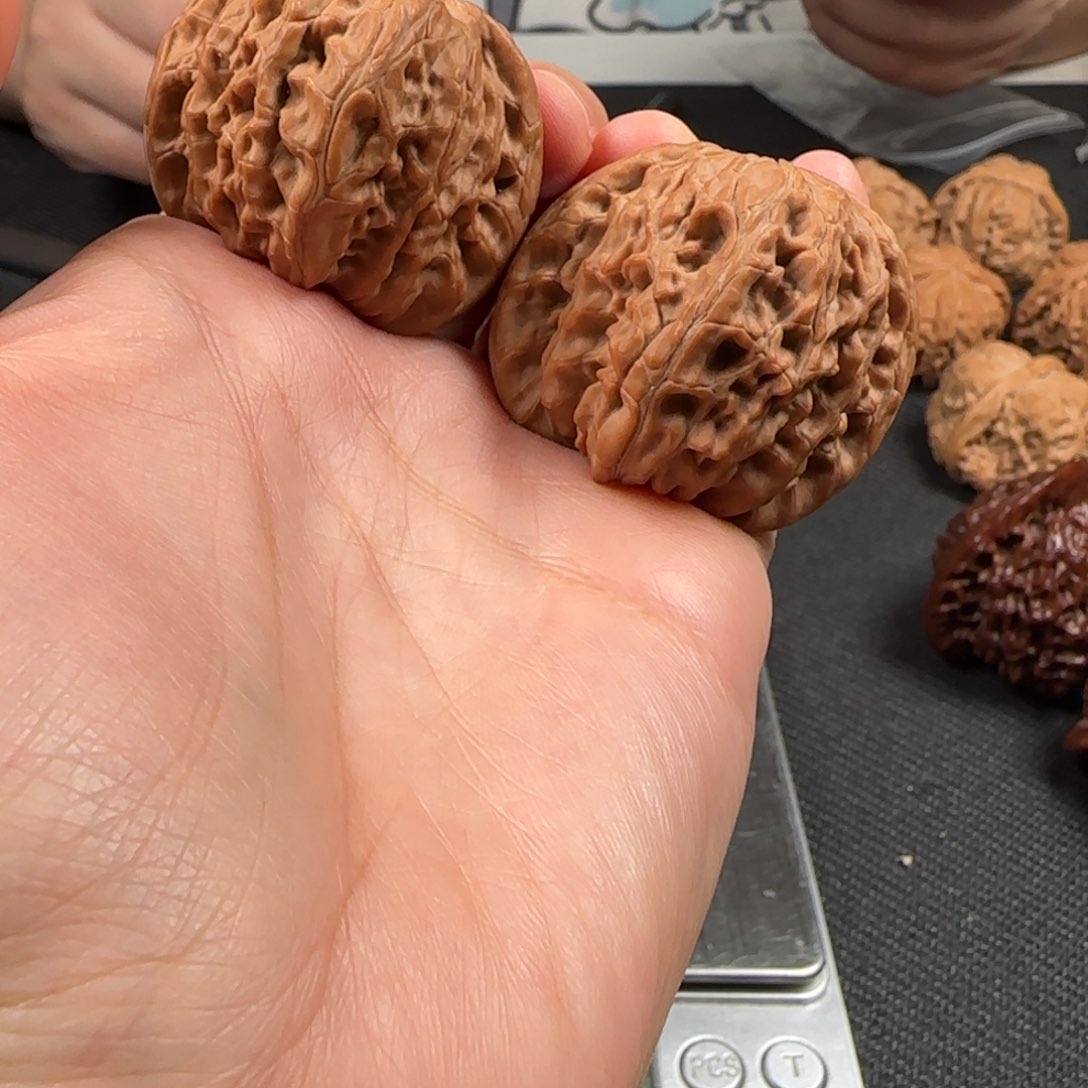 文玩核桃吊坠山地磨40-10