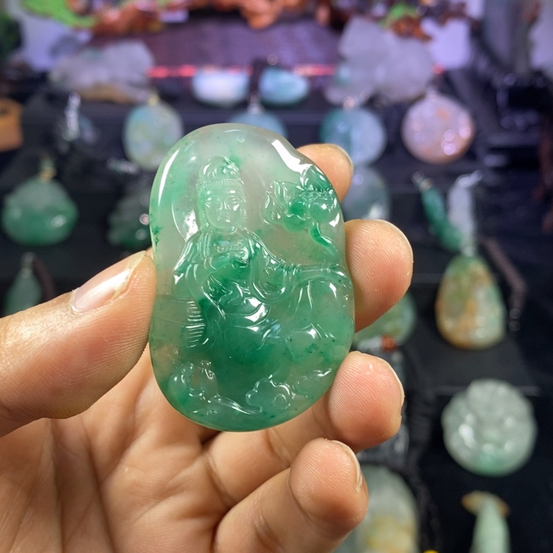 石英质玉（非洲翠）未镶嵌吊坠(不含链)