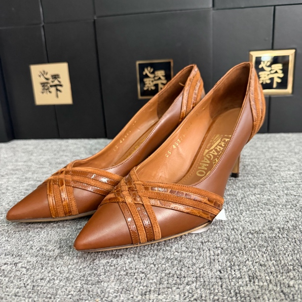 95新 FERRAGAMO/菲拉格慕 编制纹高跟鞋 36码 ysc3384