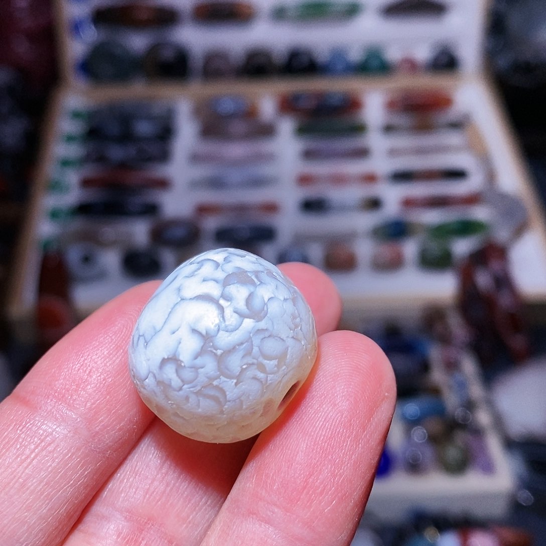 玛瑙吊坠未镶嵌…