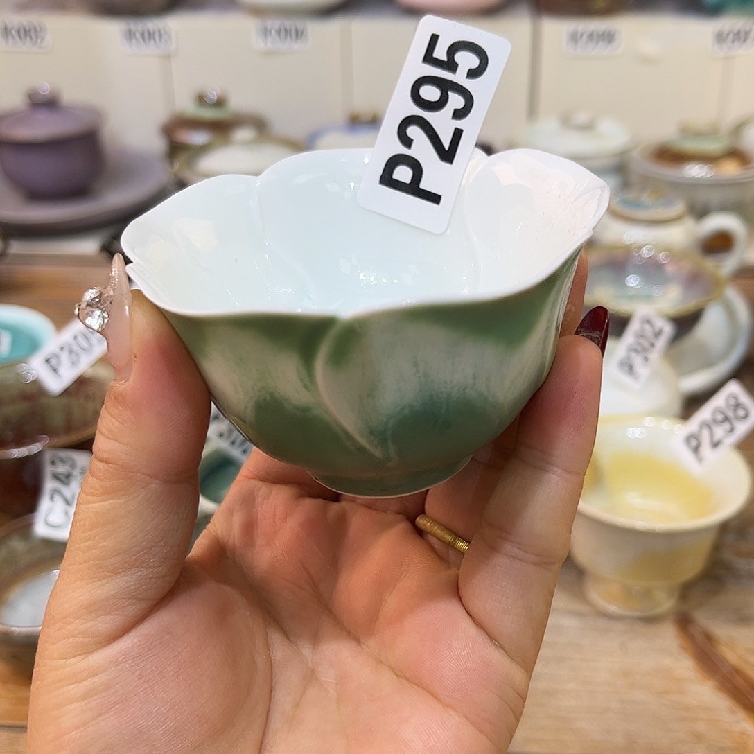 白泥茶杯陶瓷艺术