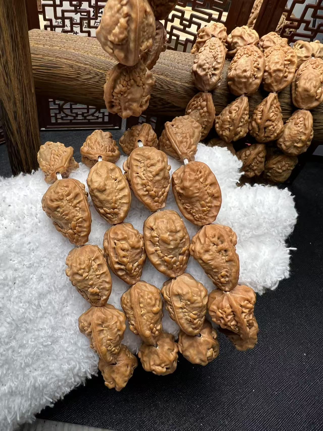 麒麟角手串手持麒麟金蟾角手串核桃1.9+