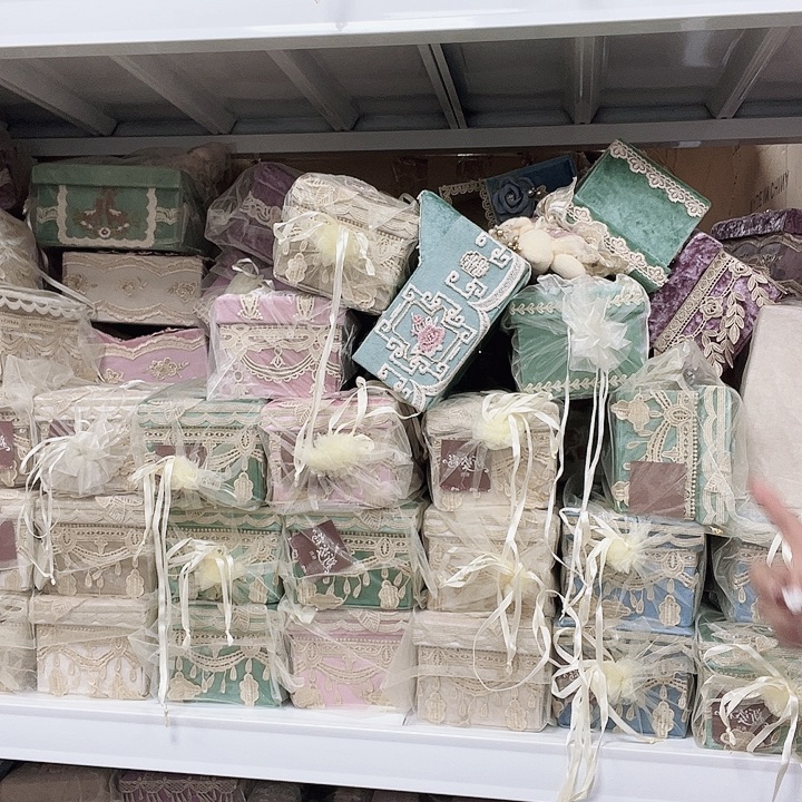 毛绒啦咯啦咯啦咯啦咯啦