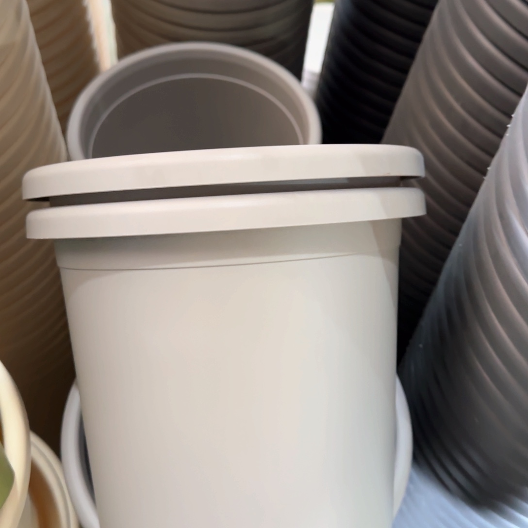 树脂四季盆4#带拖灰白微瑕8