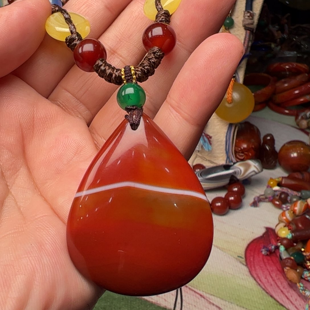 玛瑙/玉髓颈饰未镶嵌