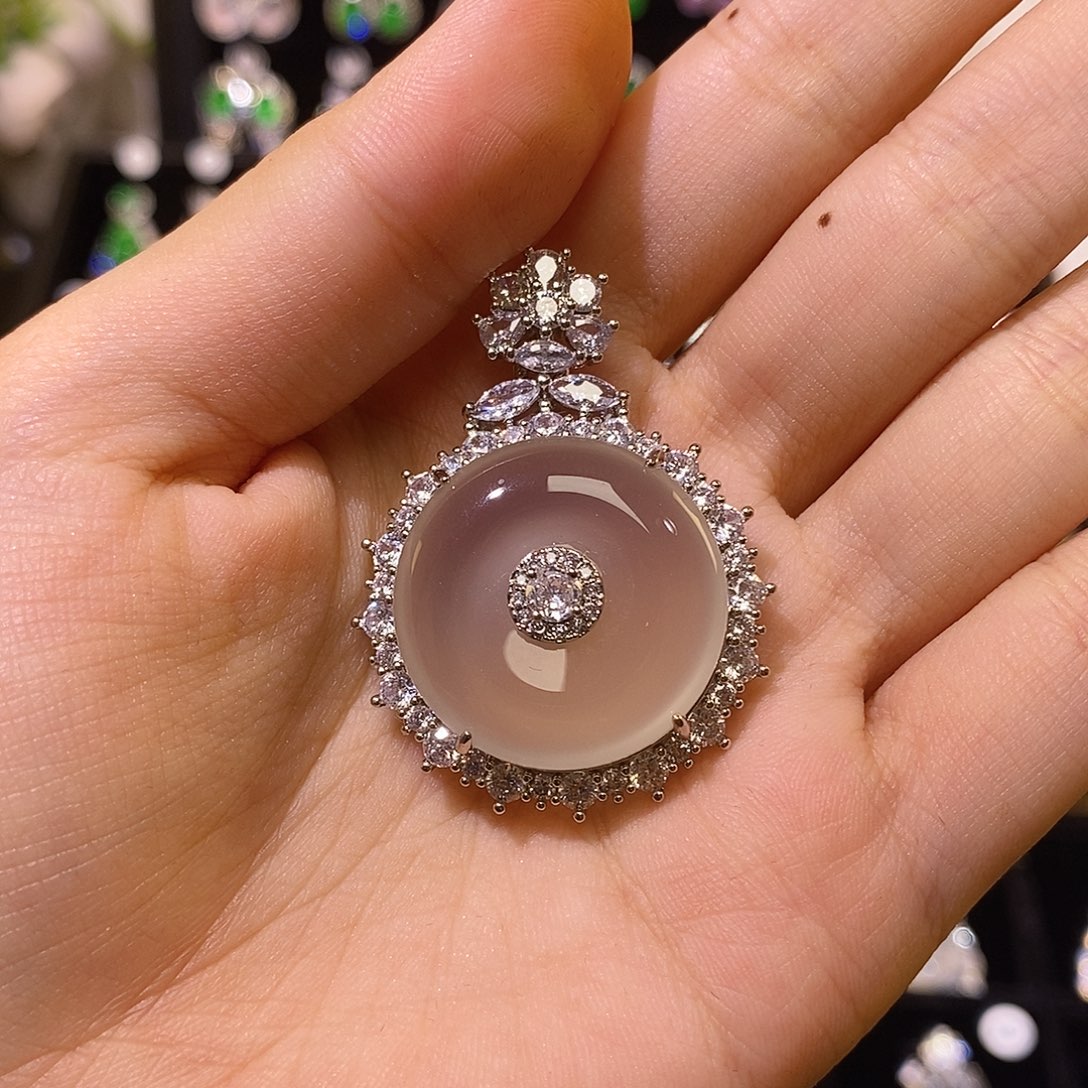 玛瑙/玉髓颈饰合金