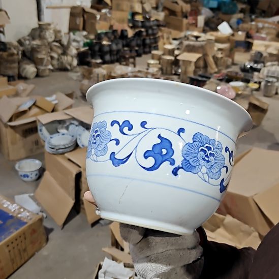 绿泥盘子碗茶壶啥都有