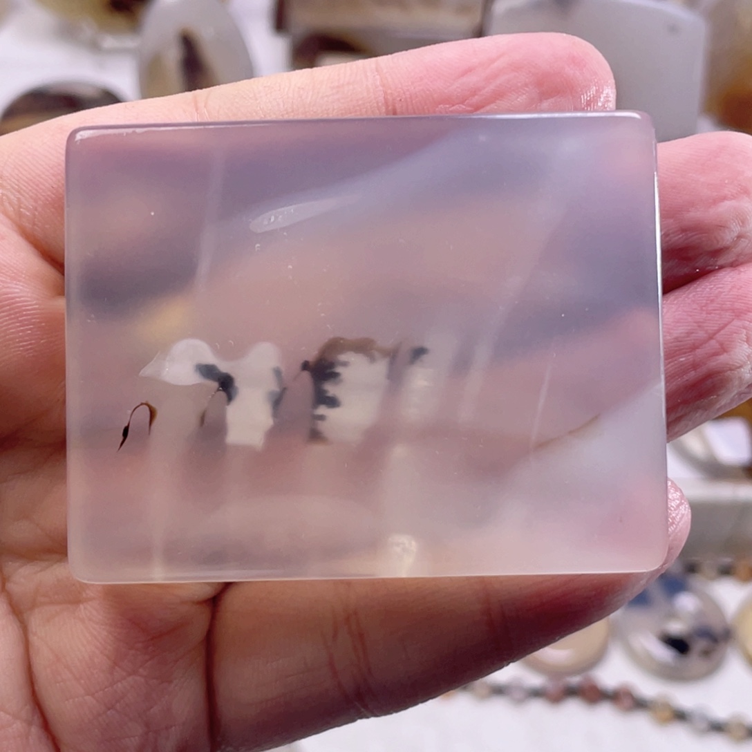 玛瑙/玉髓未镶嵌珠宝奇石