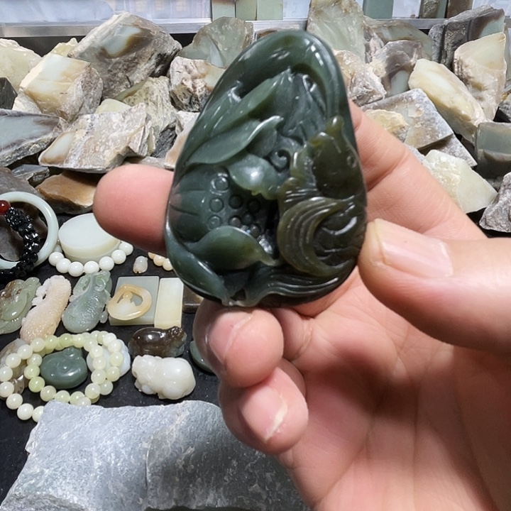 悠****和田玉（糖玉）未镶嵌把件