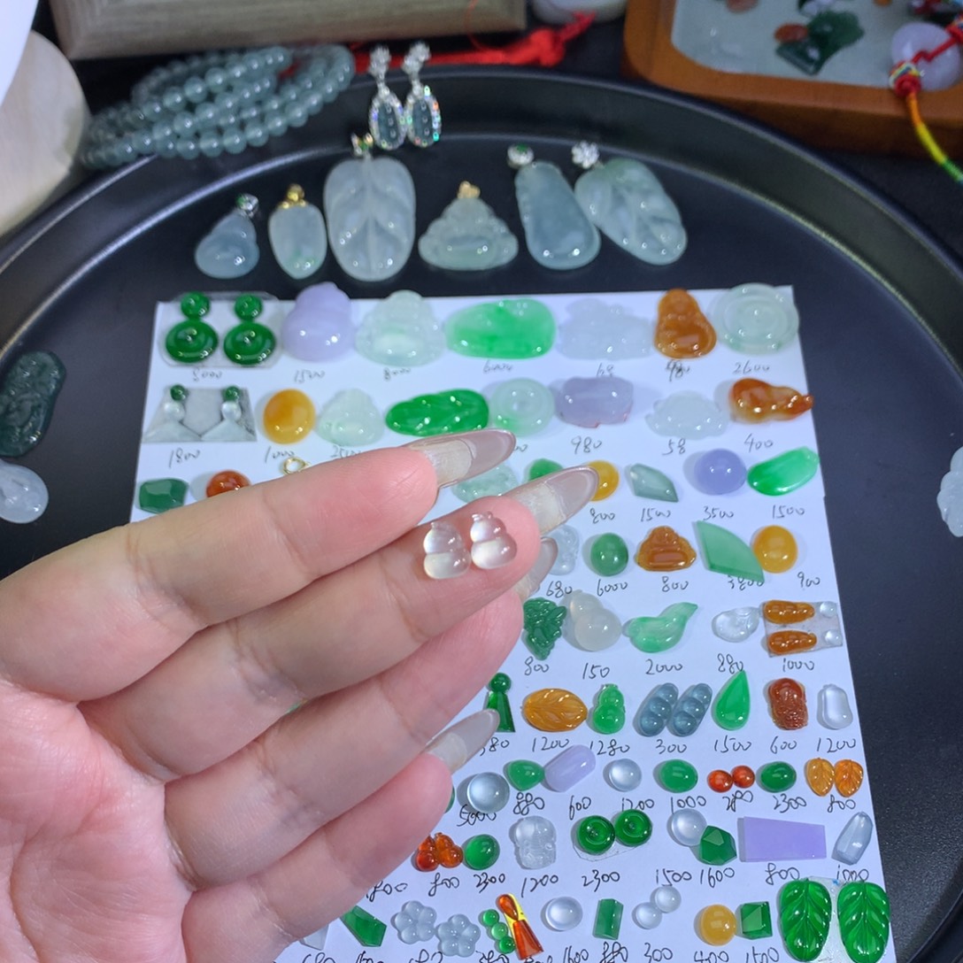 翡翠未镶嵌吊坠(不含链)冰葫芦