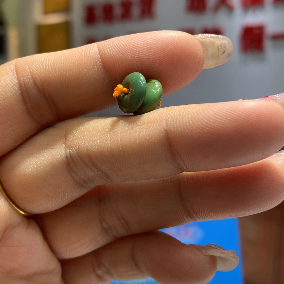 绿松石配饰未镶嵌