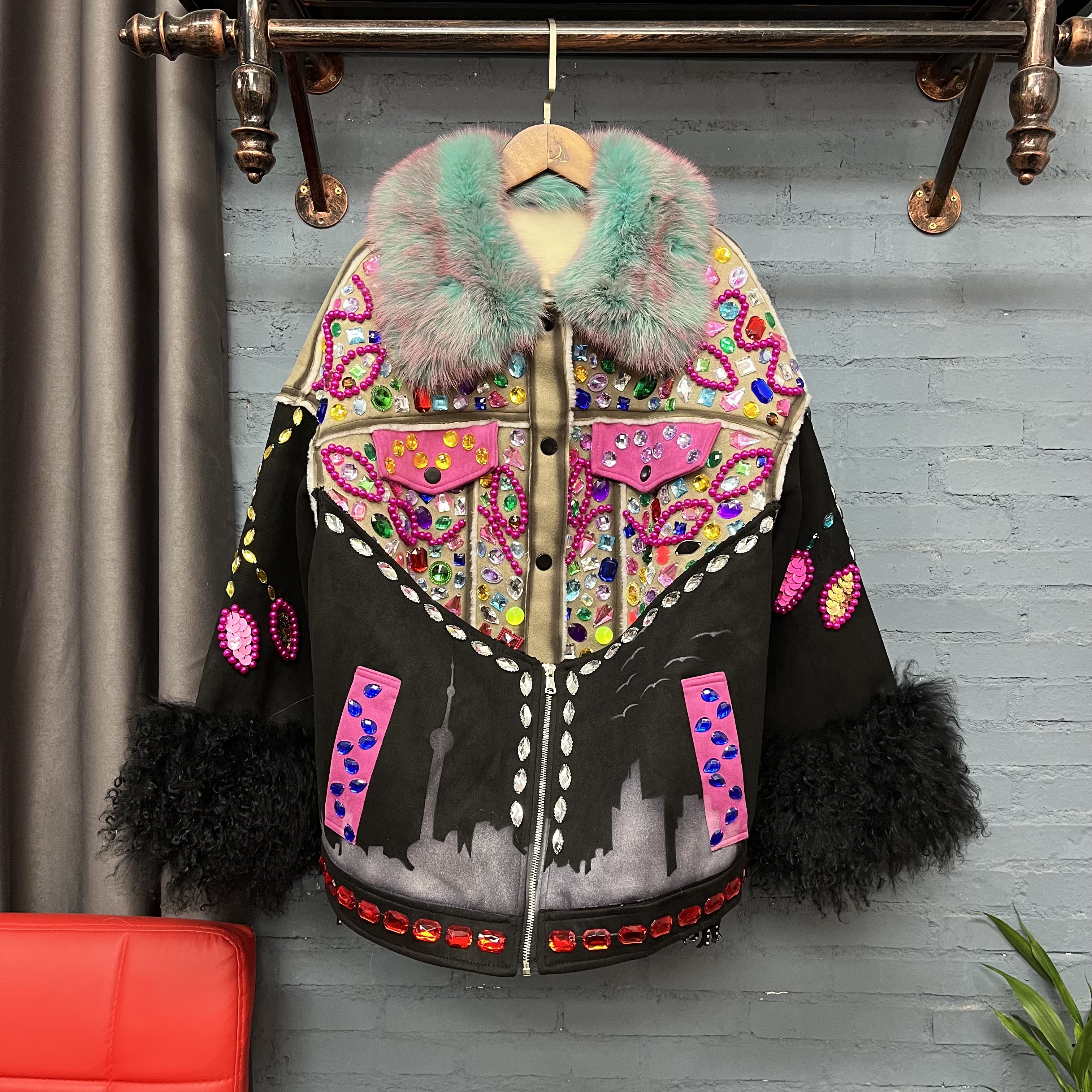 原创满钻假两件黑色一体外套