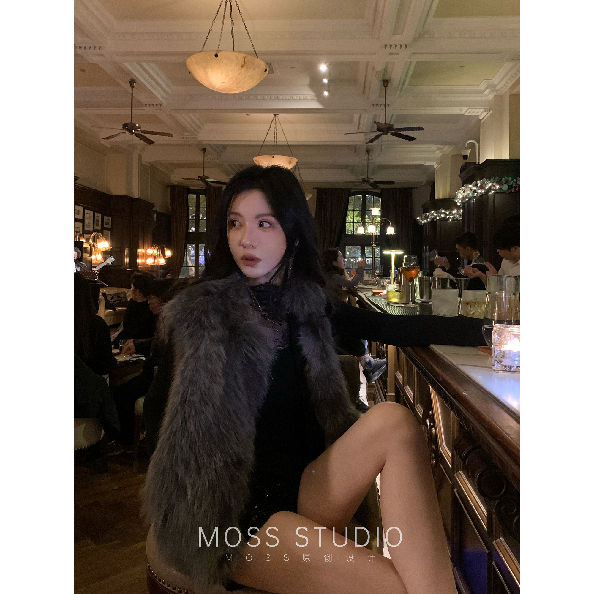 MOSS STUDIO 12.13 13:00上新【雾川巡游】100%狐狸毛皮草马甲女