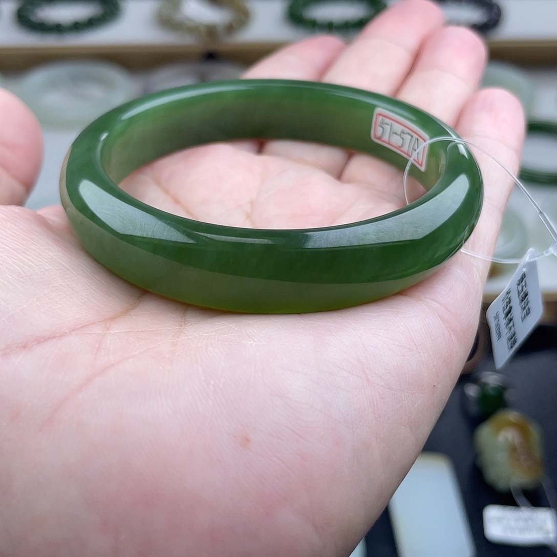 和田玉（碧玉）手镯未镶嵌