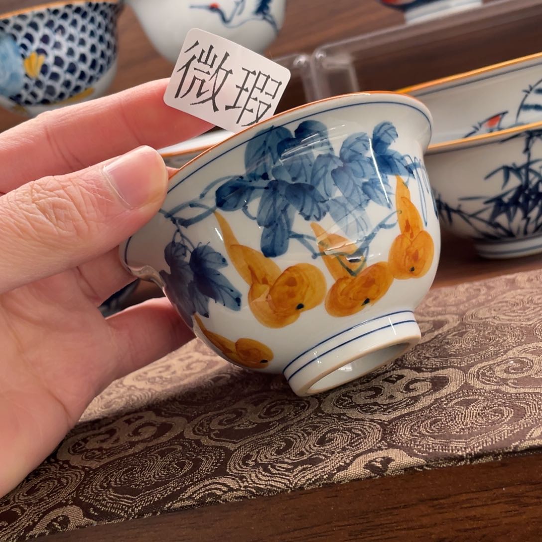 釉下手绘茶具微瑕