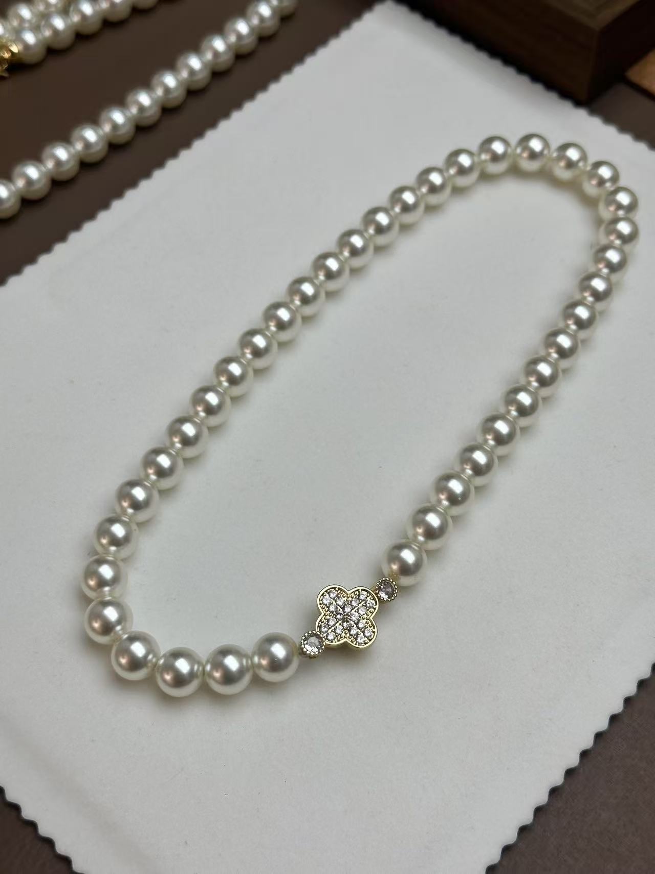 03-83高定全珠四叶草项链