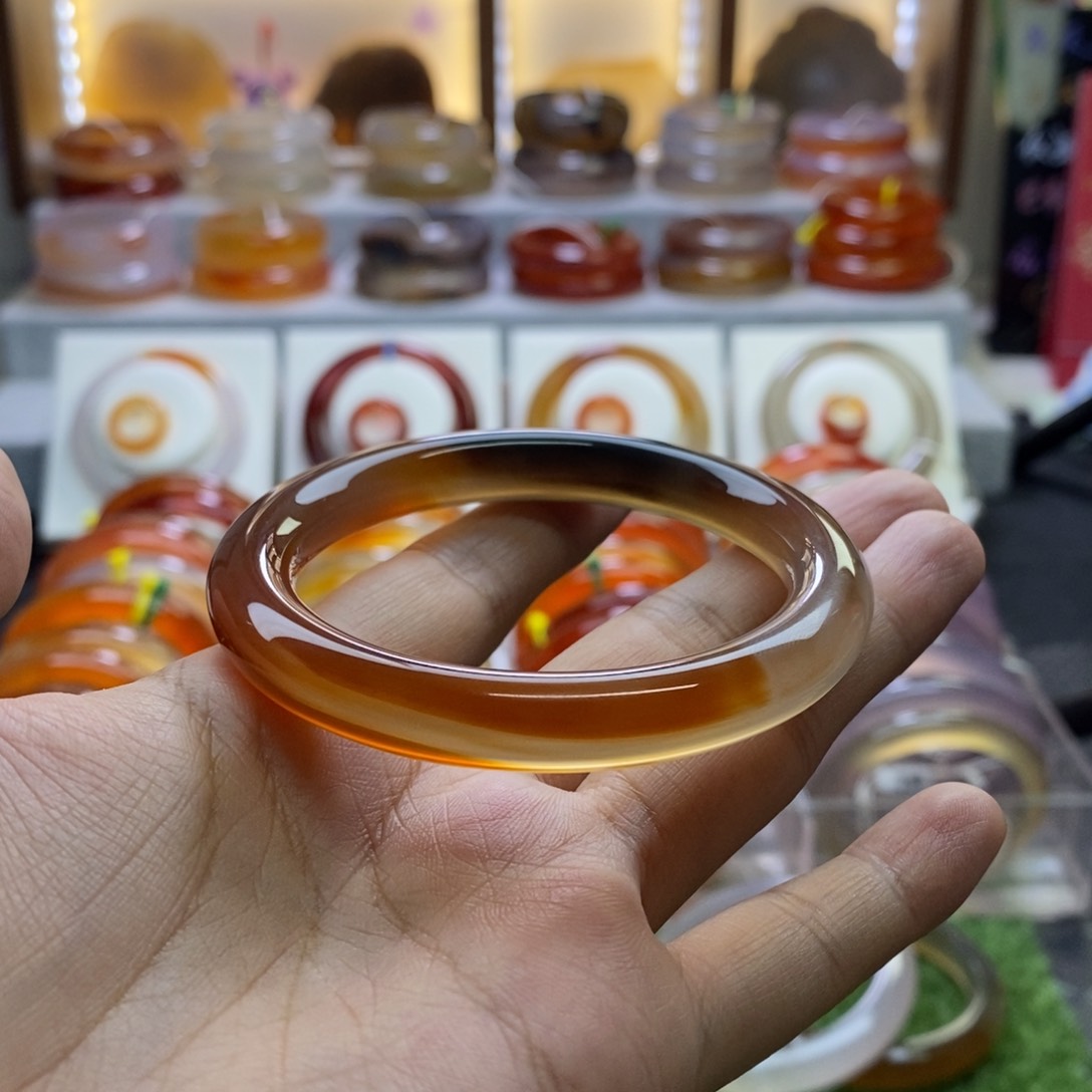 手镯玛瑙/玉髓未镶嵌