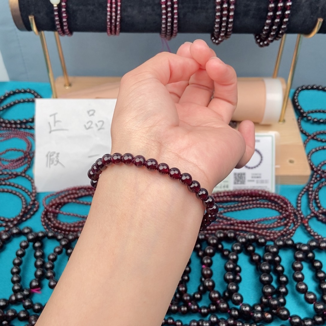 手链石榴石未镶嵌