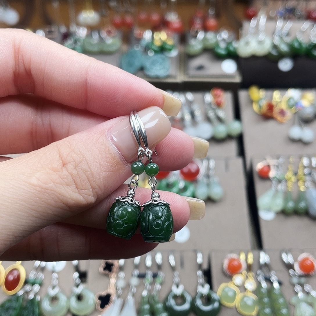 和田玉银S925镶嵌耳饰