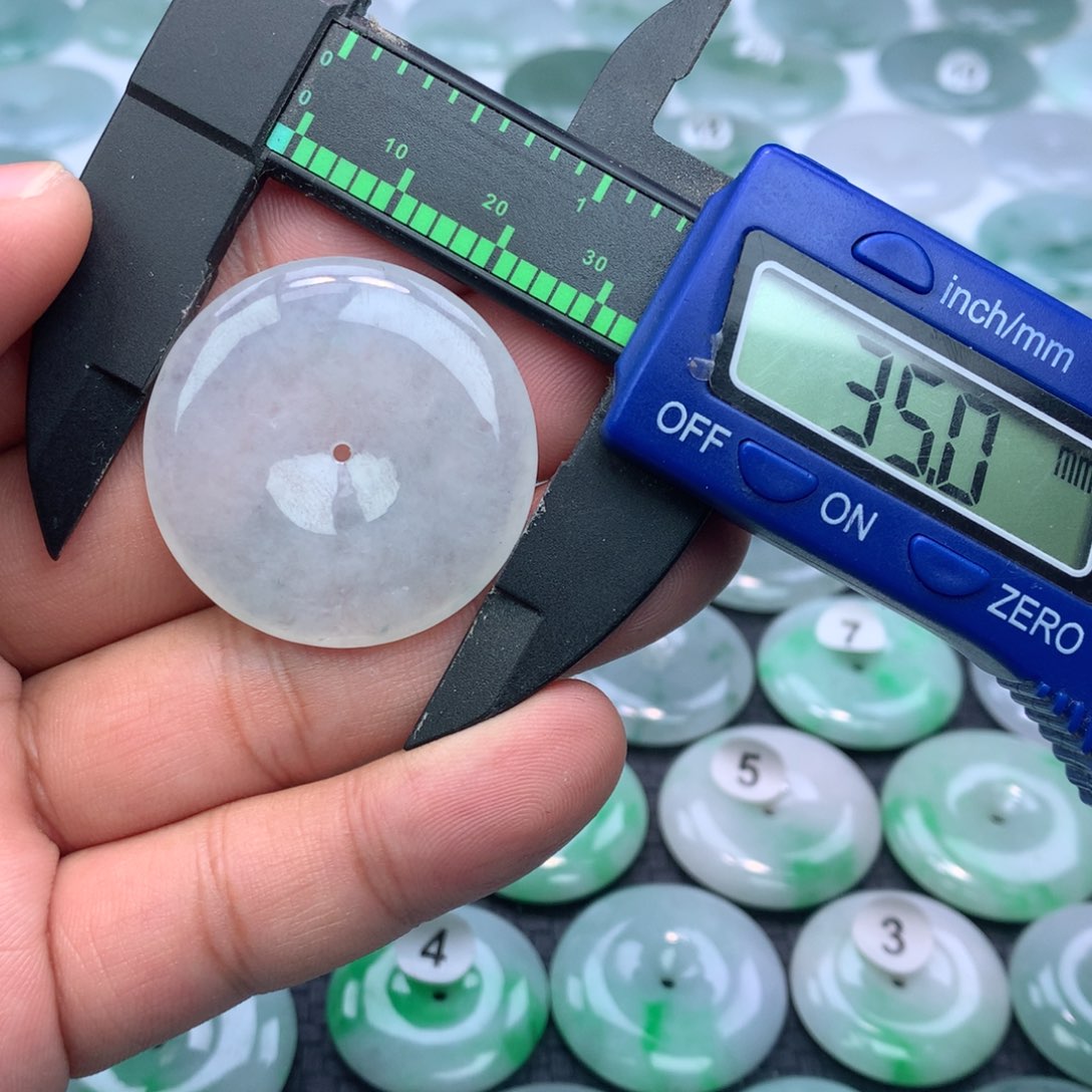 翡翠颈饰未镶嵌缅甸天然A货翡翠